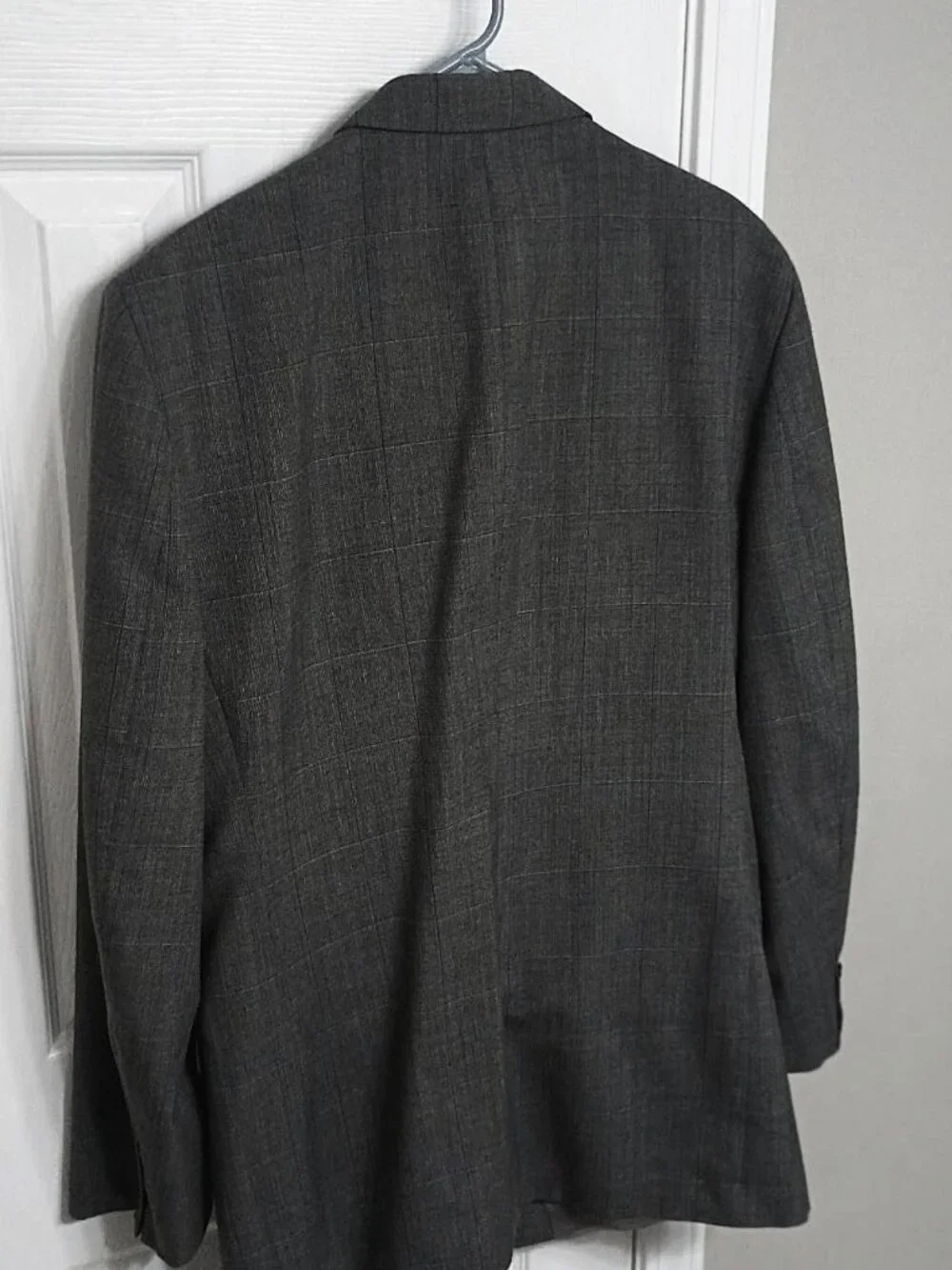 Yorkshire LTD Men Gray 2 Piece Suit 44L